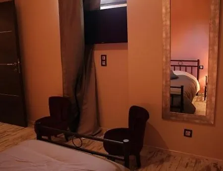 Les Galeries De Beaulac Bed & Breakfast Pezenas