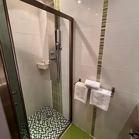 Les Galeries De Beaulac 4*