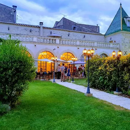 Bed & Breakfast Les Galeries De Beaulac 4*